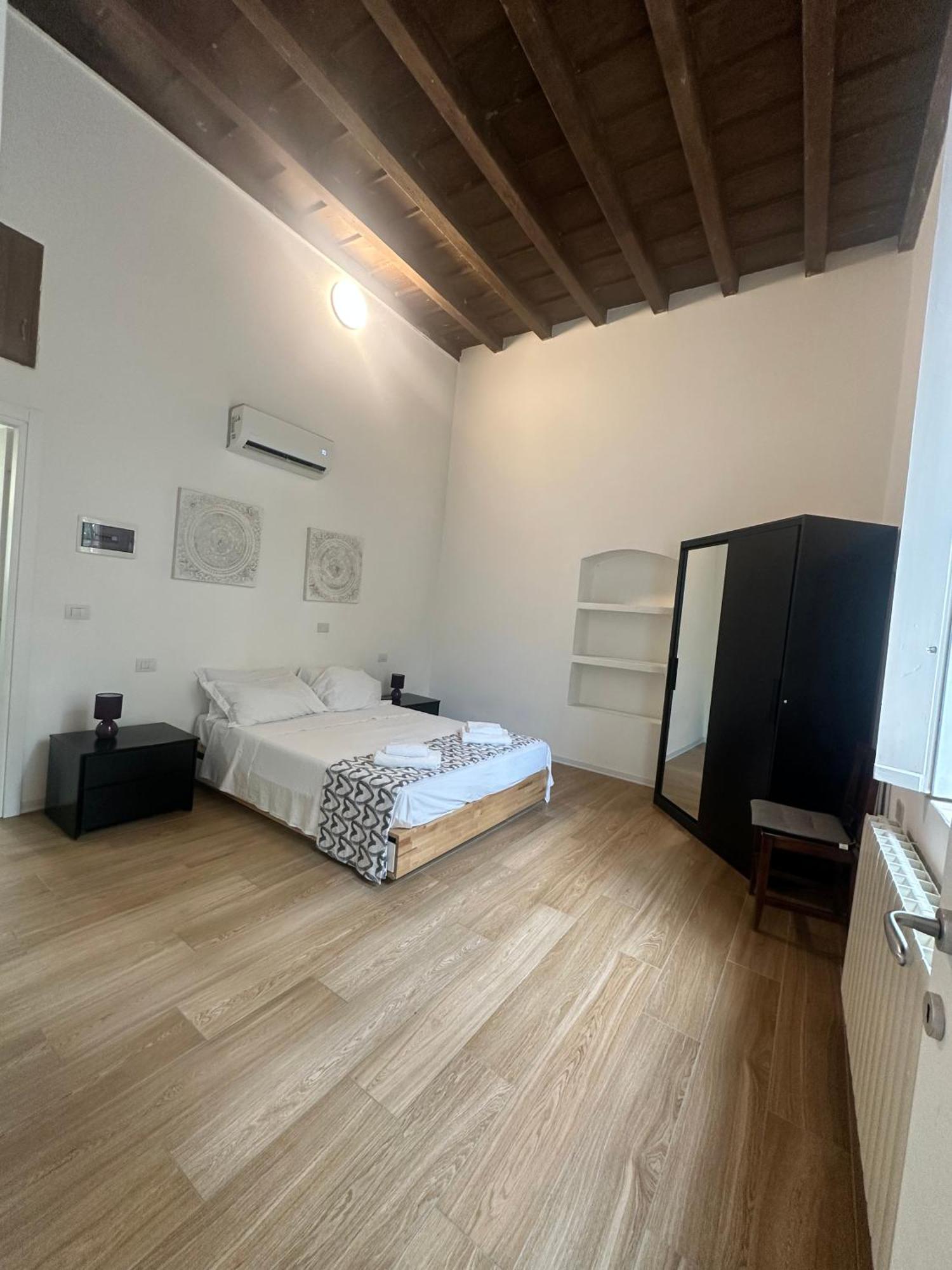 Conte Durini Apartments & Rooms Arcore Exterior foto